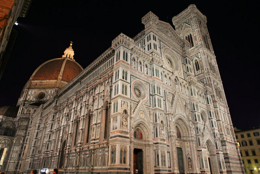 【欧洲】实拍世界上最美的教堂：圣母百花大教堂-乔托钟楼,佛罗伦萨,意大利