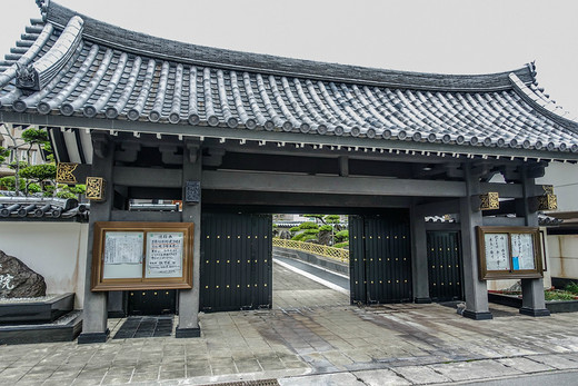 [冲绳]首里城-玉陵-万松院-波之上海滩-波之上宫--那霸一日游-日本