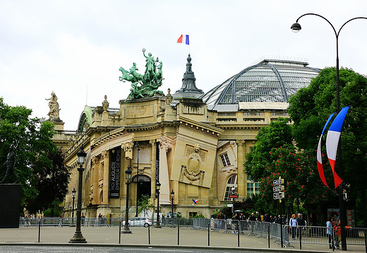 巴黎两天必去的地方-蒙帕纳斯大厦,凯旋门-巴黎,协和广场,圣心大教堂,西岱岛