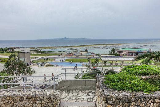 [冲绳]那霸旅游巴士线路C大揭秘-海洋博公园,琉球村,万座毛