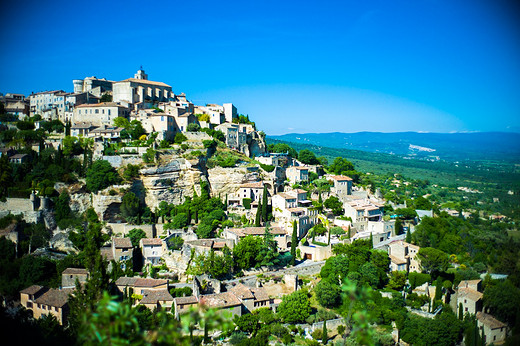 寻找南法在夏天(2)——普罗旺斯大区-马赛,红土城,阿尔勒,阿维尼翁,安德烈城堡