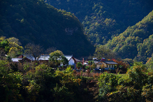 红叶成诗～光雾山-黄帝陵,秦始皇陵,秦始皇兵马俑,宝塔山,延安