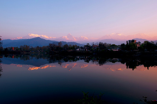重返中世纪-尼泊尔洒红节-猴庙,奇特旺国家森林公园,费瓦湖,安娜普纳峰群,鱼尾峰