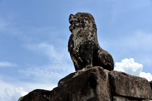 【柬埔寨14日】（4）去暹粒看建筑（女王宫、崩密列、罗洛寺群）-吴哥窟