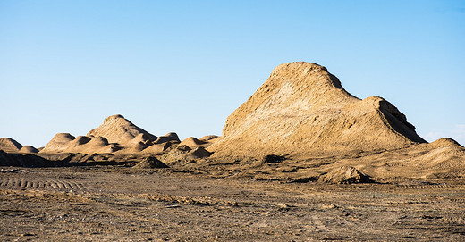荒凉的戈壁、沙和卵石，枯骨枯木铺成的广袤世界（四）-茶卡盐湖,月牙泉,鸣沙山,阿坝,甘孜