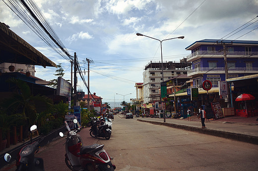 柬埔寨自由行之六-西哈努克，海滩漫步-西哈努克港,暹粒