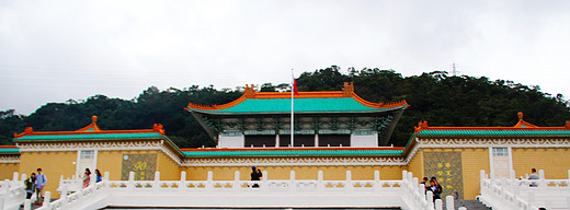 冬季到台北来看雨（一）-阳明山,台北故宫,国父纪念馆,士林夜市,台北总统府