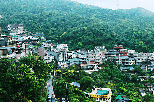 这是一篇游记【台湾篇】微博@沈小俗sj-驳二艺术特区,鹅銮鼻公园,垦丁大街,士林夜市,诚品书店-台北