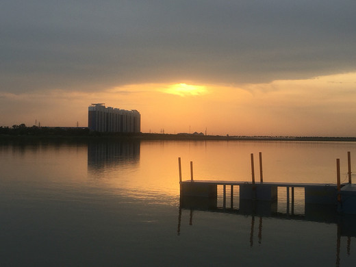  天津.大邱庄.团泊湖的美景在湖边.
