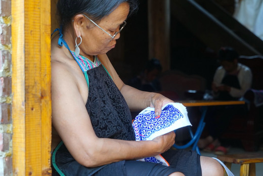 侗族村寨占里偶遇，十五分钟的拜访与慈善结缘-七星侗寨,从江县,黔东南