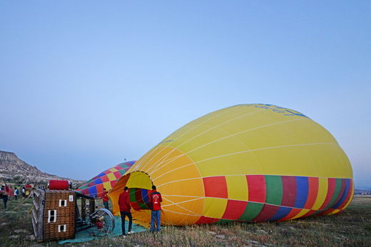 坐卡帕多奇亚热气球-看地球最美风景-土耳其