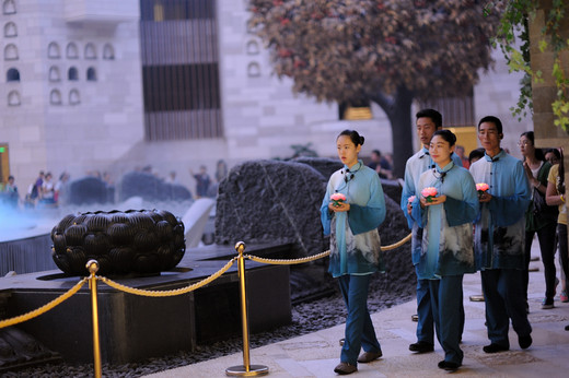 寻迹烟雨牛首，瞻仰佛顶圣境-南京