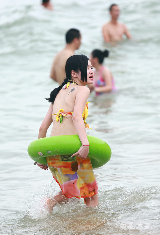 夏末南麂岛海滩，湿身美女最后的狂欢-温州