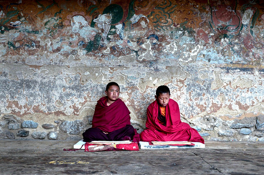 这个拒绝与中国建交的国家孤立且贫穷，却幸福感爆棚-虎穴寺,不丹