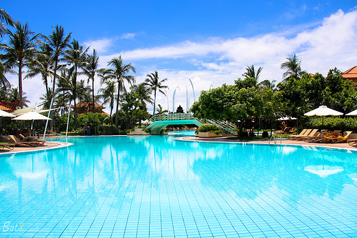 南纬8度  爱在巴厘 （二）-巴厘岛博物馆,努沙杜瓦,蓝点酒店,金巴兰海滩,乌鲁瓦图
