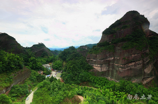 见过奇山，没见过这么像乳房的群山-资源县,八角寨,桂林