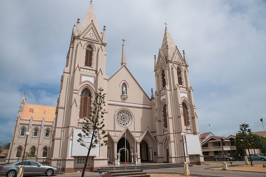 斯里兰卡自由行||  尼甘布的浮光掠影-圣塞巴斯蒂安教堂,圣玛丽教堂-尼甘布