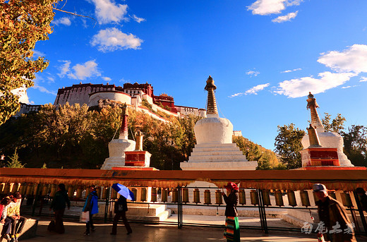 仓央嘉措缔造的布达拉宫后花园-拉萨,西藏