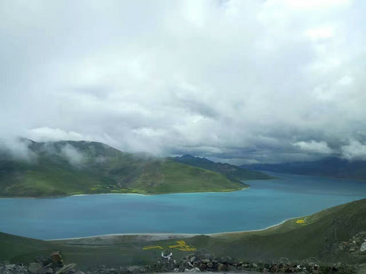 据西藏林芝旅游局消息，2017年林芝桃花