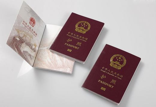 《战狼2》：有一本护照，祖国在你身后
