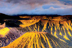 巴厘岛火山喷发