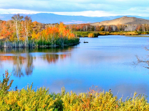 新疆美丽的白沙湖-布尔津