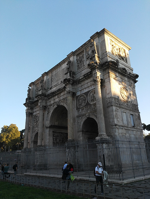 条条大路通罗马-万神殿,君士坦丁凯旋门,古罗马遗址,圣彼得大教堂-梵蒂冈