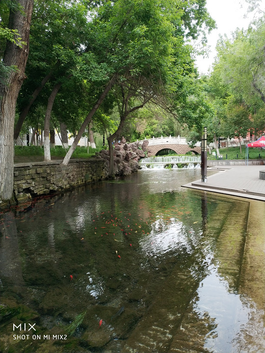 水磨沟风景区