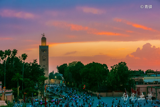 马拉喀什不眠广场，摩洛哥的包容才有这般多彩