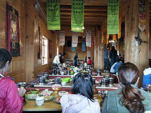 彩云之南☁云南八日游(五)-独克宗古城,梅里雪山,香格里拉,普达措,虎跳峡