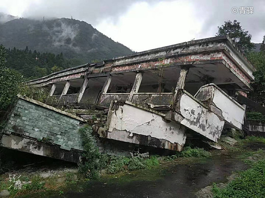 川西行