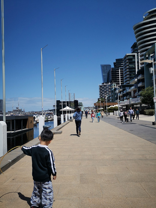 Flagstaff garden & central pier