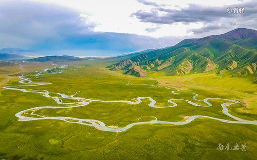中国最美公路，一年开放3个月，错过等一年-天山大峡谷,库车县,巴音布鲁克草原,开都河,巴音布鲁克