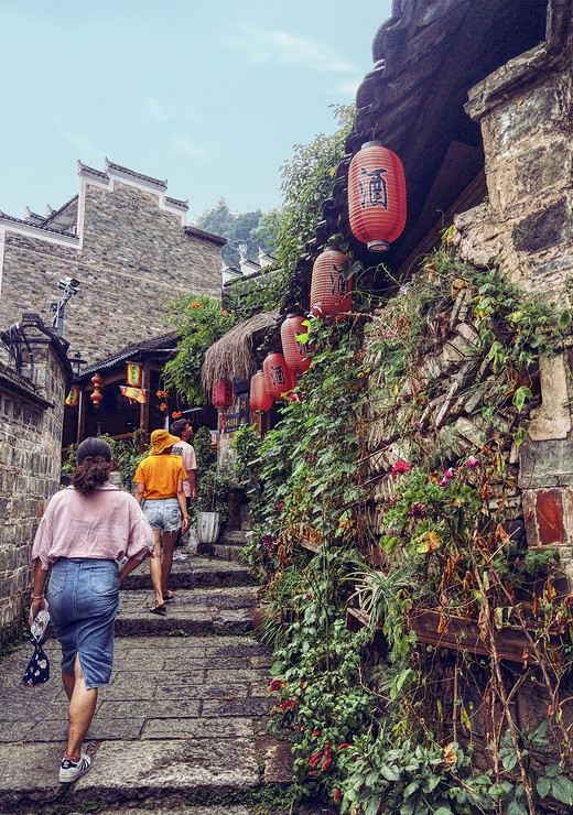 夏日清凉，黔州秘境，风光醉人心（二）-南充,甲秀楼,黔灵山,大七孔,小七孔