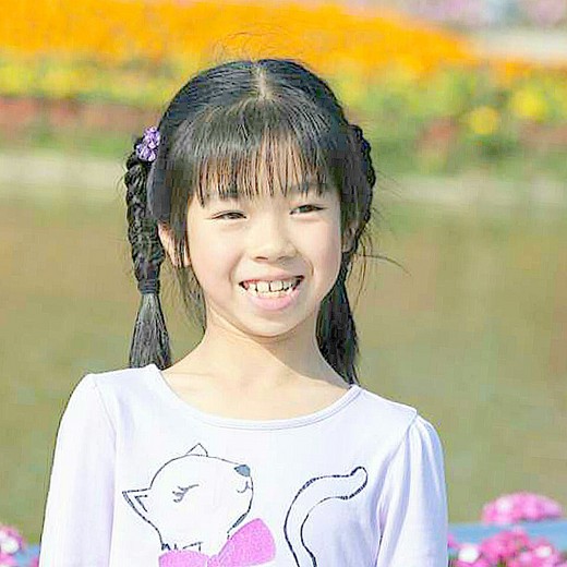 苏雅馨.8岁小姑娘图集欣赏