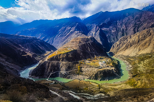 云南的雪山峡谷，为什么能酿出世界级的冰葡萄酒，还返销欧洲-香格里拉,庆州,梅里雪山,雨崩,日照