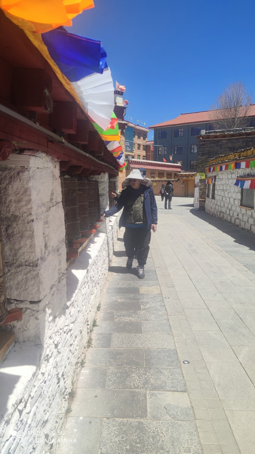藏地游第四天-亚丁,香格里拉,稻城,新都桥,西藏