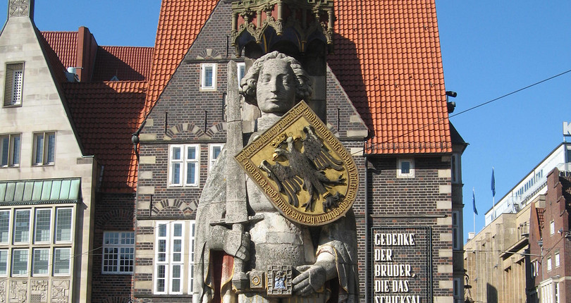 罗兰骑士雕像