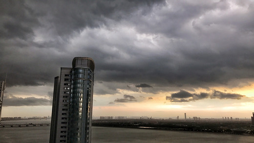 暴风雨