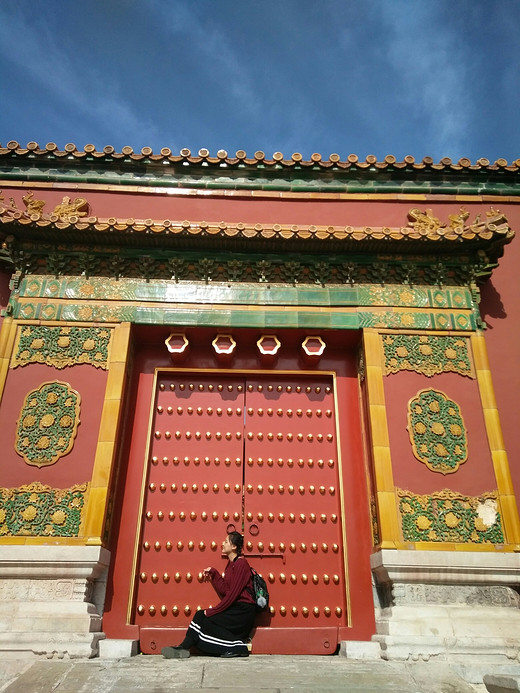 找一扇漂亮的人少少的大门