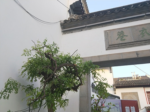 一时兴起，提前一天才预定酒店的我们，一出