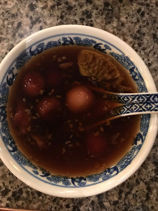 一时兴起，提前一天才预定酒店的我们，一出