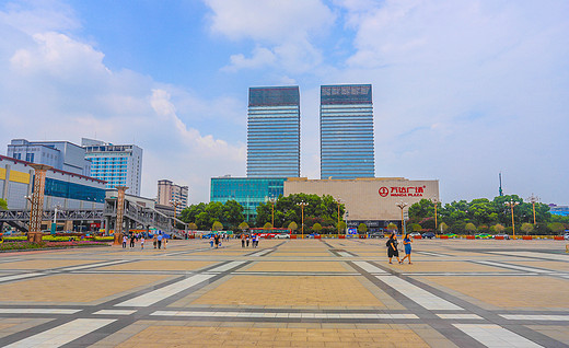 江西南昌最出名的旅游景点, 不是绳金塔, 也不是滕王阁, 而是这里