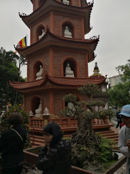 河内镇国寺