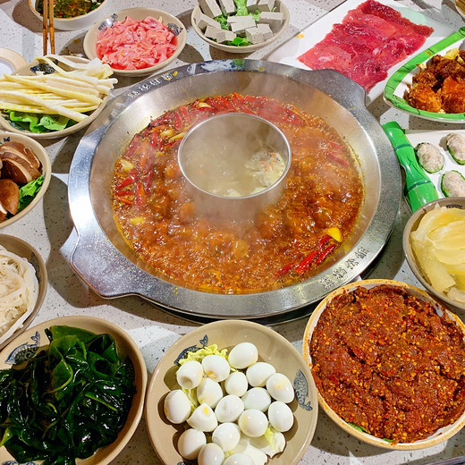 春风得意马蹄疾，一日看尽长安花