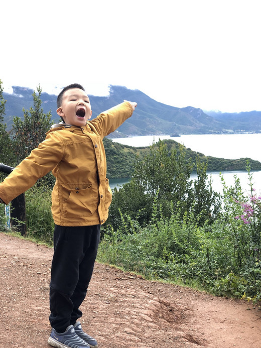 云南七日自由行-香格里拉,泸沽湖,蓝月谷,玉龙雪山,束河